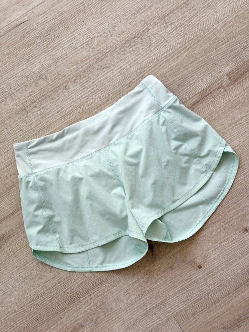 Lululemon Run Speed Shorts Mint Green Running Athletic Size 6